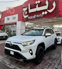 تۆیۆتا ڕاڤ 4